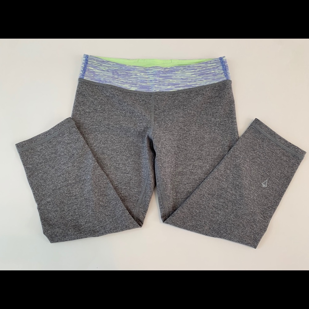Ivivva leggings. L12-5.